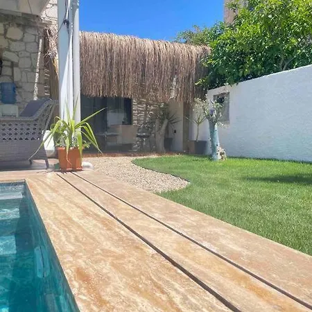 Teeny Weeny - Alacati Hacimemis Apartment Cesme
