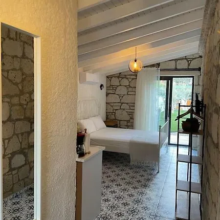 Teeny Weeny - Alacati Hacimemis * Cesme